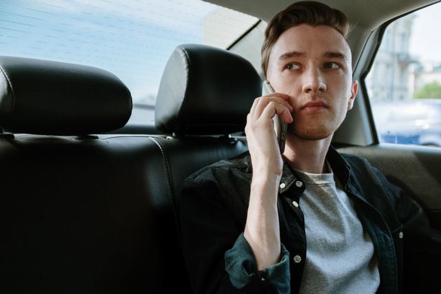 Minicab and taxi service in Ewell, Surrey